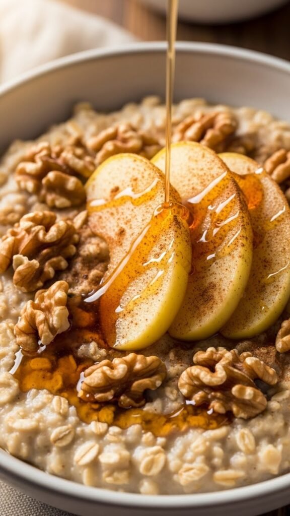 Warm Cinnamon Apple Oatmeal
